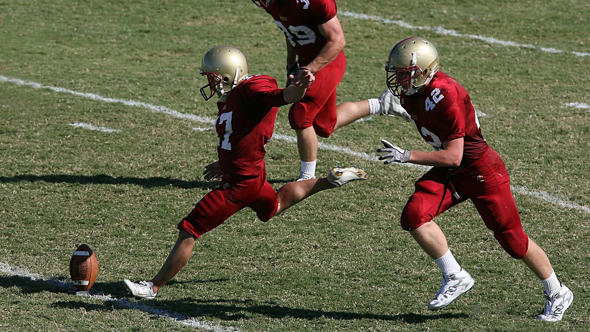 “运动舞蹈:舞步间的爆发力和灵巧度,金牛区城北体育馆见证精彩时刻”
