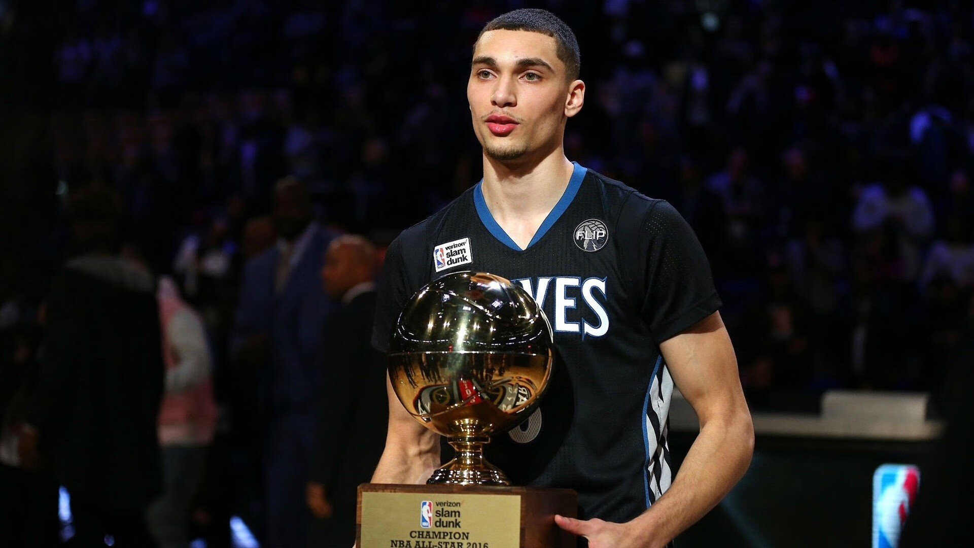 基:全黑队的“防守盾牌”,每次对抗都精准而有力